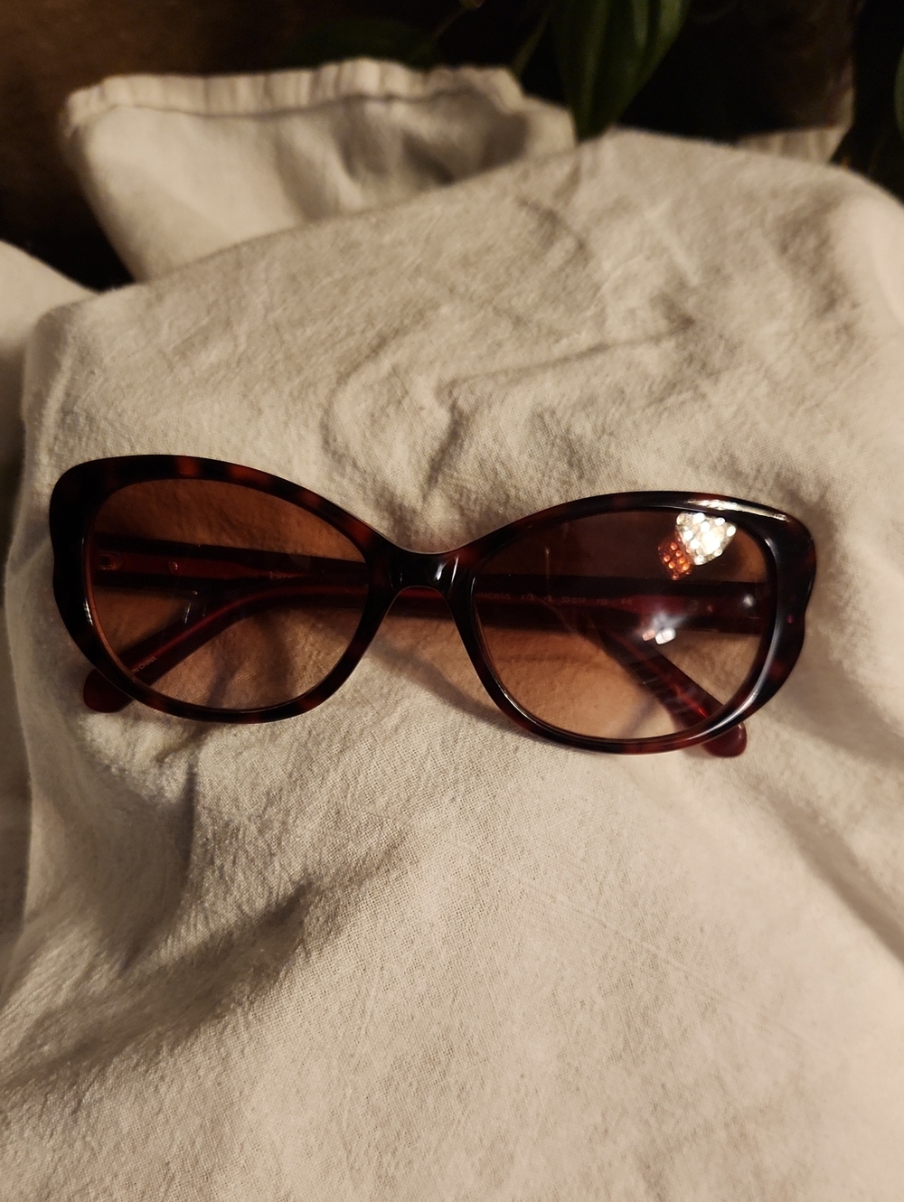 kate spade New York Chandra Tortoiseshell Cat-Eye Sunglasses EUC READ